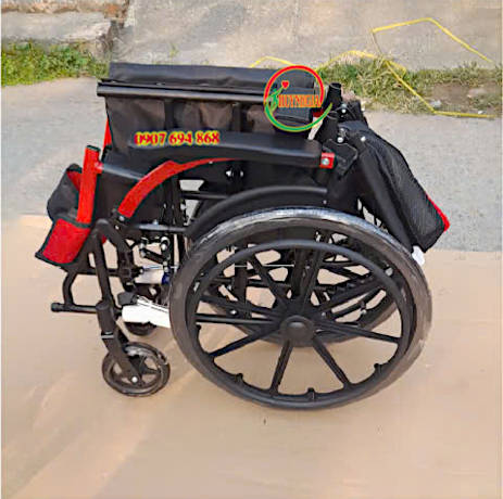 xe lăn đệm lưới có phanh XL10B 01